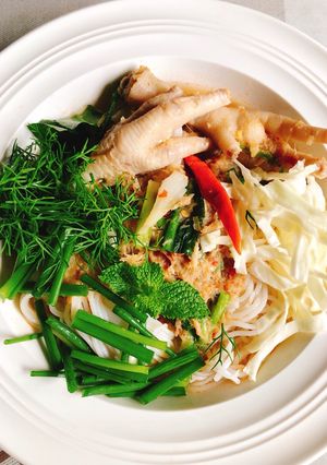 รูปของ ขนมจีน น้ำยาลาว ขาไก่