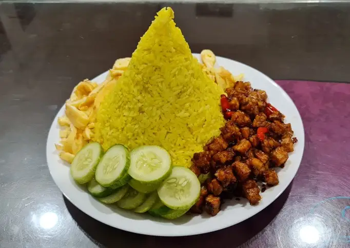 Nasi Kuning Rice Cooker