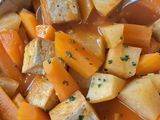 Potée végétarienne de légumes au tofu