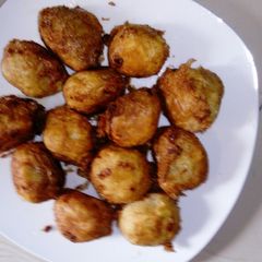 A picture of Yam balls.
