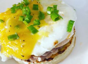 Una foto de Huevos benedictinos