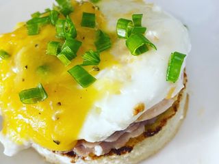 Huevos benedictinos