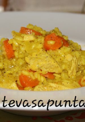 Foto principal de Arroz con pollo y zanahorias 🍗🥕🥕