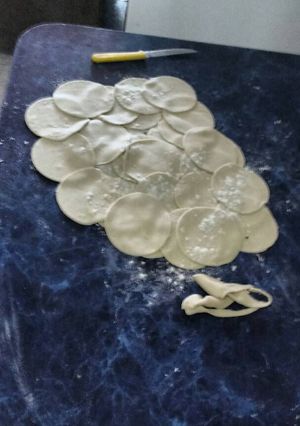 Una foto de Masa para empanadas fritas