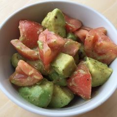 A picture of Five-minute salad with avocado & tomato.