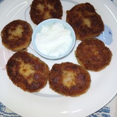 Italian Potato Cakes/Frittata Di Patate A picture of Italian Potato Cakes/Frittata Di Patate.
