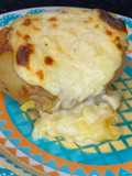 Batata recheada com molho branco e queijo canastra
