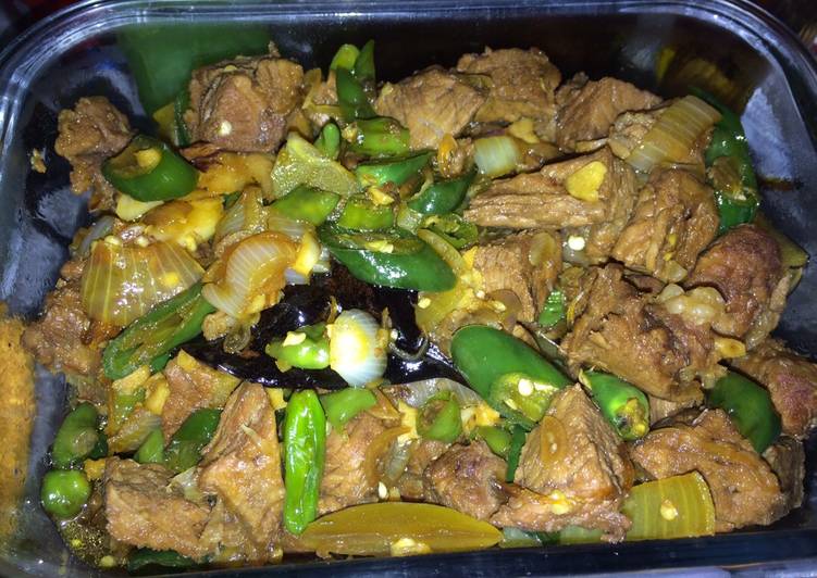 Langkah Mudah untuk Menyiapkan Tumis kambing cabe ijo pedas yang Lezat