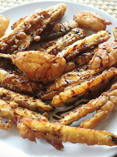 Una foto de Tempura de verdura con miel de caña 💰 0'80 € / ración