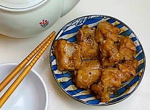 Hình của món Sườn non hấp tàu xì.