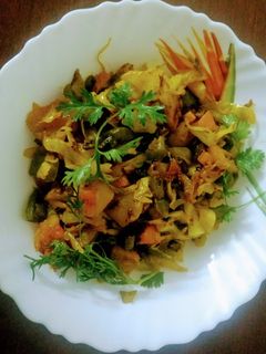 मिक्स वेज स्टिर फ्राई रेसिपी मुख्य फोटो