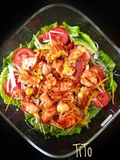 Hình của món Salad cá hồi trộn sốt cam.