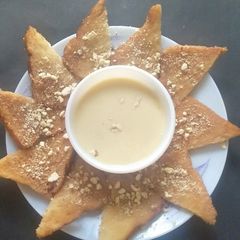 A picture of Sweet golden bread.