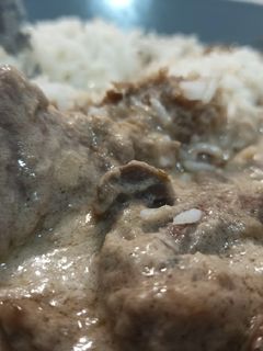 Una foto de Solomillo 🍖 en salsa de queso 🧀 azul y nueces en Panificadora Lidl