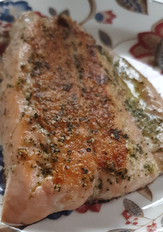 Una foto de Salmón a la plancha