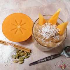 Una foto de Arroz con leche de coco y fruta