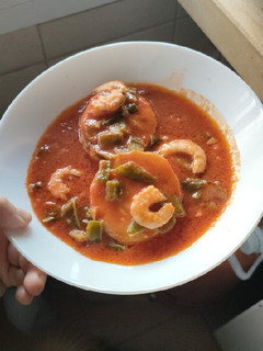 Una foto de Merluza con tomate