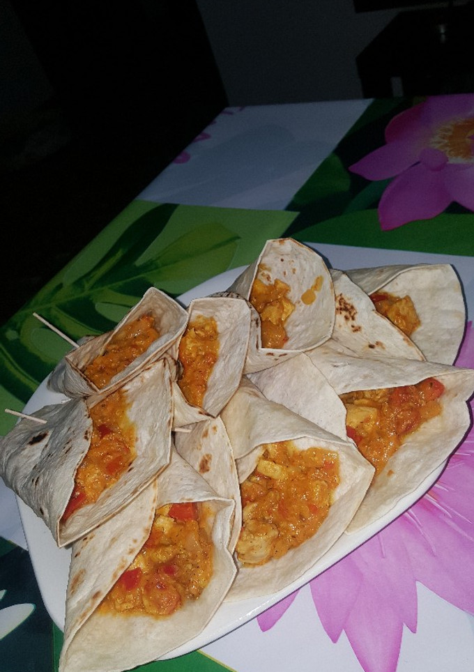 Una foto de Burritos de pollo y verduras