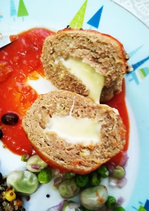 Una foto de Albóndigas de pavo rellenas con queso