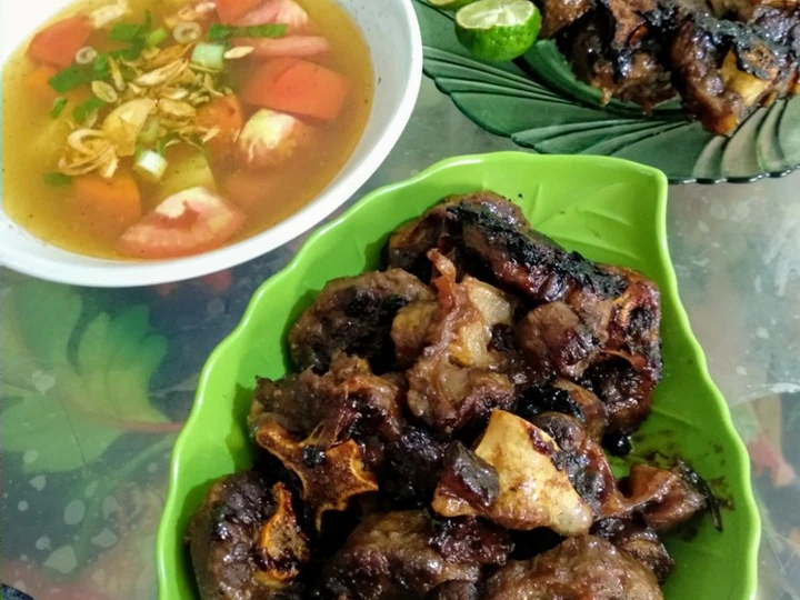 Langkah Gampang Menyiapkan Resep Sup Buntut Bakar Slow Cooker (Oxtail Soup) Anti Ribet, Enak Banget