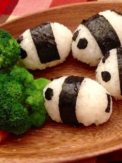 進擊吧~貓熊飯糰 @188懶人料理 的食譜成品照片