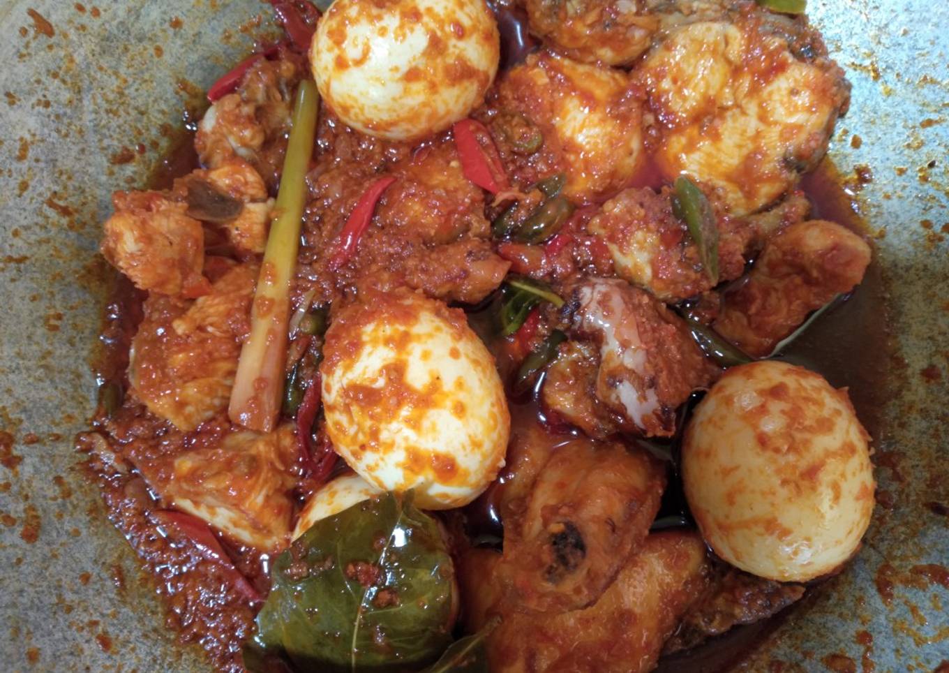 Telor ayam goreng balado