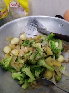 Foto resep Tumis Brokoli Telor Puyuh