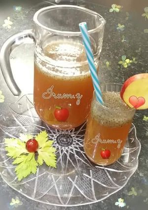 A picture of 🍎🍸🍹🍏Apple Ginger Honey Spritze🍎🍸🍹🍏.