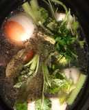 Overnight Slow Cooker Chicken Stock