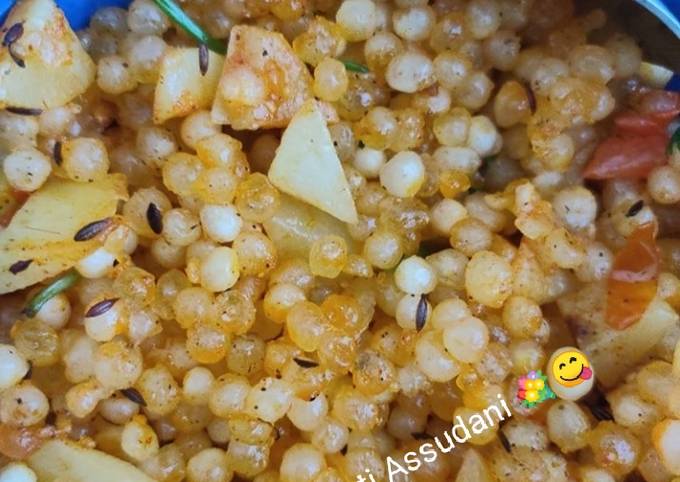 Steps to Make Favorite Sago Khichdi Navratri special
