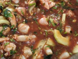 Keto Ceviche o cóctel de camarones bajo en carbohidratos
