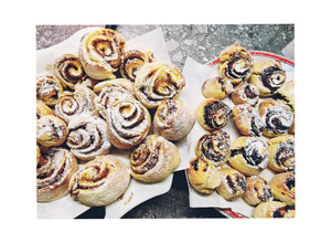Fahéjas és kakaós mini csigák kelesztés nélkül recept fotója