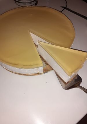 O poză a rețetei Cheesecake cu lămâie și miere.