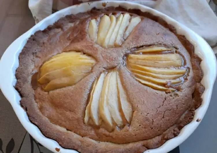 Recipe of Any-night-of-the-week Tarta de crema de almendras con peras