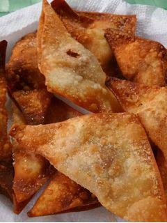 Una foto de Wongtong de chocolate y guineo (banana)