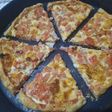 Tarta básica de jamón, queso y tomate