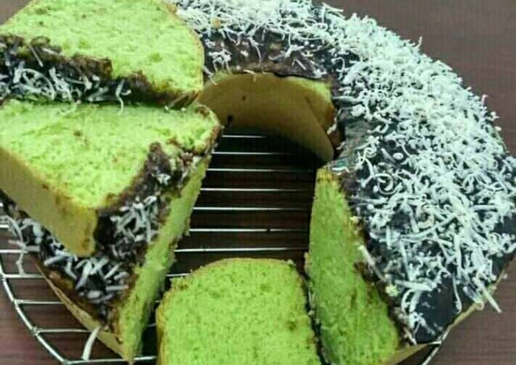Bolu Pandan Santan