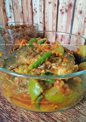 Foto resep Ikan Bumbu Pedas Asam Tomat Hijau Enak #BikinRamadhanBerkesan