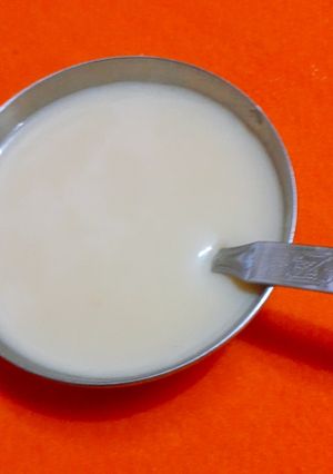 कंडेस्ट मिल्क (Condensed milk recipe in Hindi) रेसिपी मुख्य फोटो