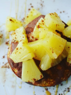 Una foto de Tortitas de avena y piña