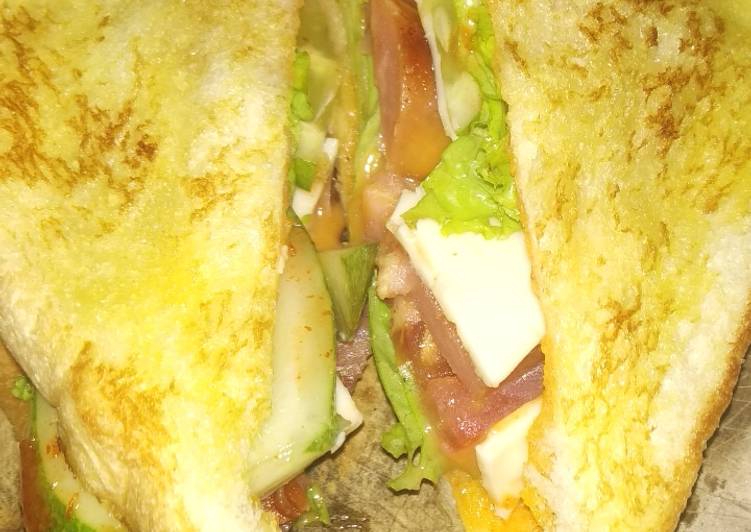 Simple Sausage Sandwich ala anak kost