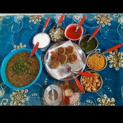 A picture of Ragada pattice (Maharashtrian Dish).