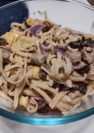 A picture of Creamy pasta with your fav seasoning.