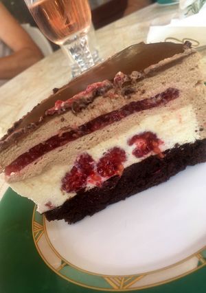Málnás csokis mousse torta recept fotója