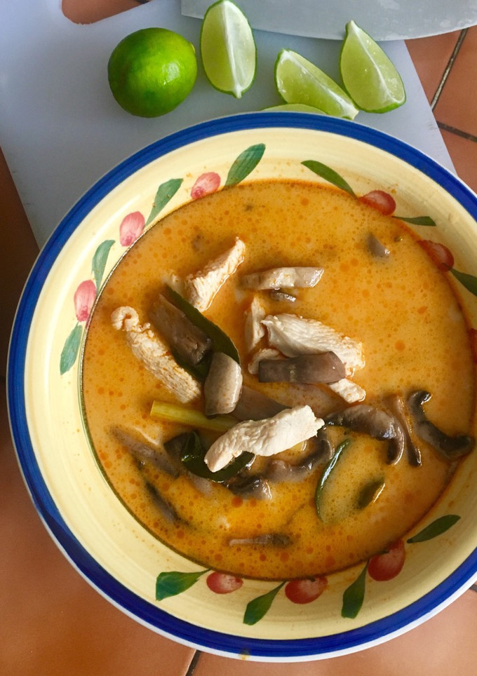 A picture of Tom Kha Gai in Red Curry.