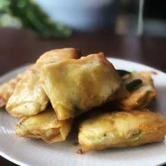 รูปของ Lumpia isi tahu