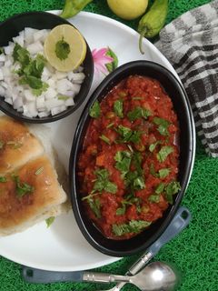 ખડા પાવભાજી (Khada Pav Bhaji Recipe In Gujarati) રેસીપી મુખ્ય ફોટો