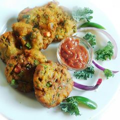 A picture of Aromatic flavorful tasty Vada.