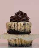 Mini Oreo Cheesecakes with Chocolate Ganache