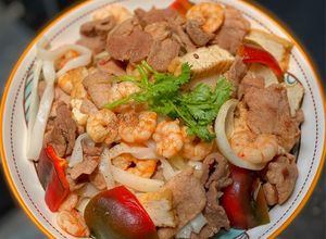 Hình của món Mì Quảng Xào Tôm Thịt Eat Clean.